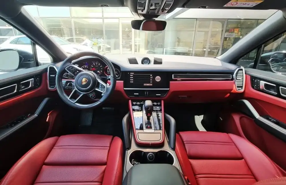 Porche Cayyane – Platinum Edition 4 Porche Cayyane – Platinum Edition
