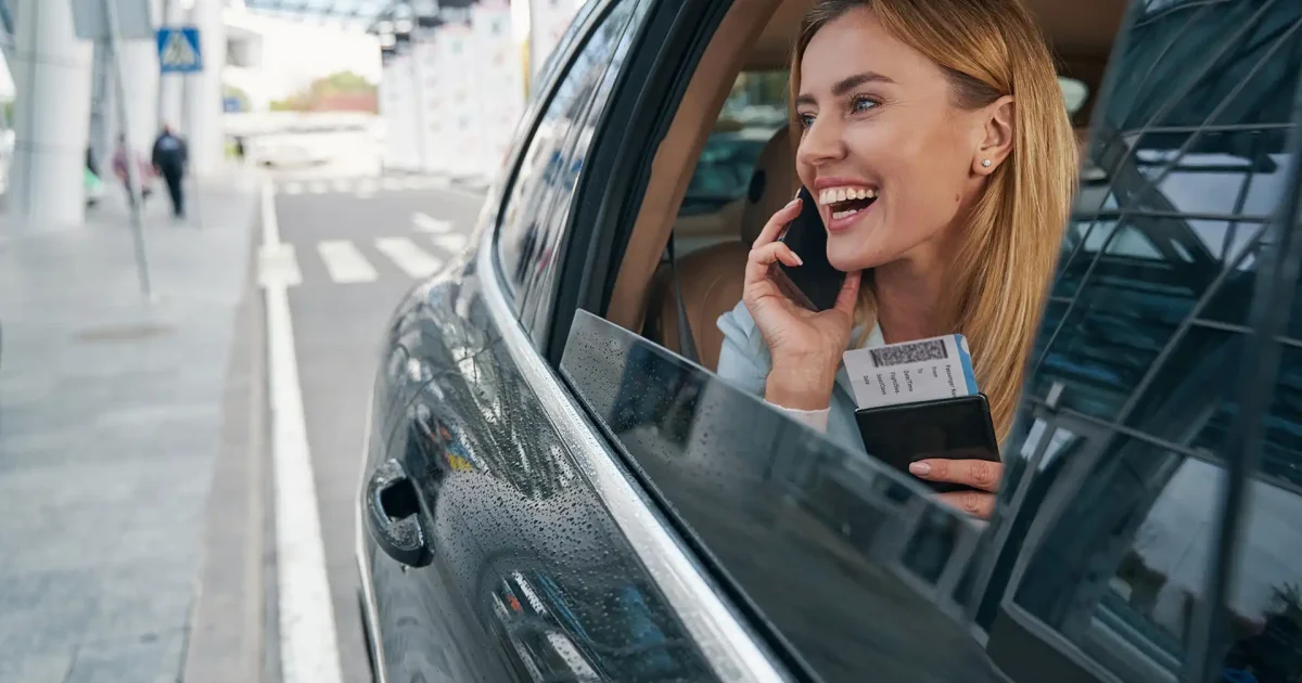 From/To Airport Pick-Up & Drop-Off Service in Dubai